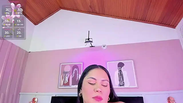 Snapshot of janna_lopez_ chatting on October 2025 03:43:01 AM janna lopez online show from October 2025 03:43:01 AM