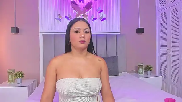 Snapshot of janna_lopez_ chatting on October 2025 11:34:01 AM janna lopez online show from October 2025 11:34:01 AM