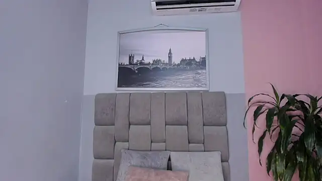 Snapshot of janna_lopez_ chatting on January 2026 12:11:02 PM janna lopez online show from January 2026 12:11:02 PM
