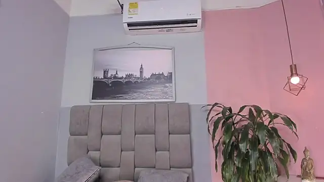 janna lopez  online show from November 2025 11:16:02 AM