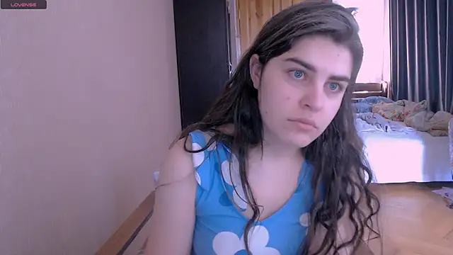 Snapshot of _Roselina_ chatting on March 2025 06:30:01 AM Roselina online show from March 2025 06:30:01 AM