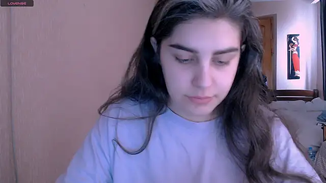 Snapshot of _Roselina_ chatting on February 2025 10:05:02 AM Roselina online show from February 2025 10:05:02 AM
