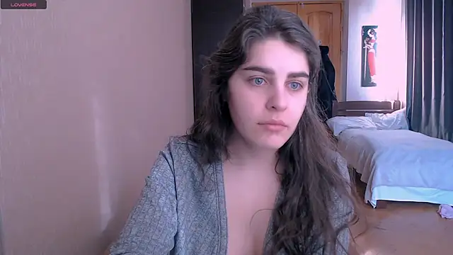 Snapshot of _Roselina_ chatting on February 2025 06:21:02 AM Roselina online show from February 2025 06:21:02 AM