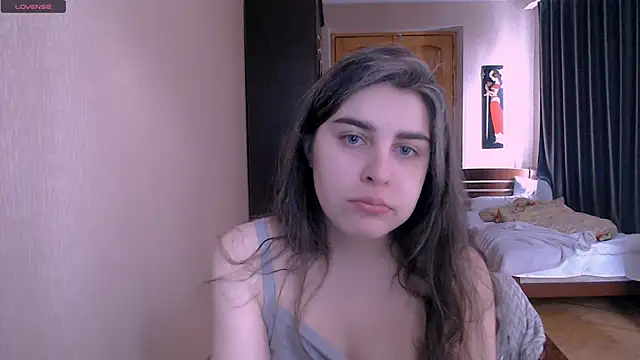Snapshot of _Roselina_ chatting on March 2025 07:10:01 AM Roselina online show from March 2025 07:10:01 AM