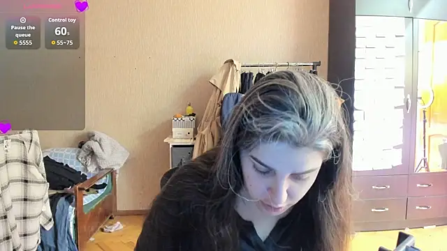  Roselina  online show from May 2026 05:17:01 PM