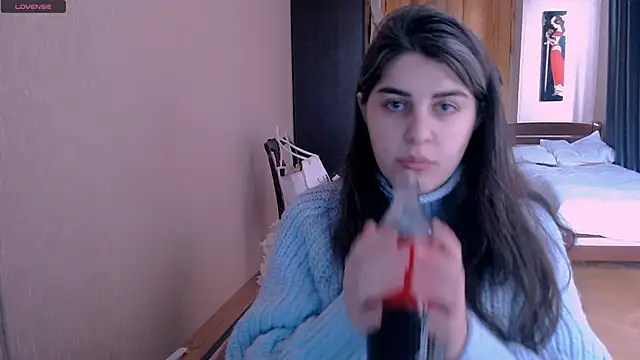 Snapshot of _Roselina_ chatting on March 2025 07:47:02 AM Roselina online show from March 2025 07:47:02 AM