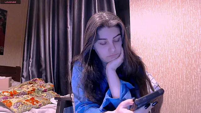 Snapshot of _Roselina_ chatting on February 2025 04:36:02 PM Roselina online show from February 2025 04:36:02 PM