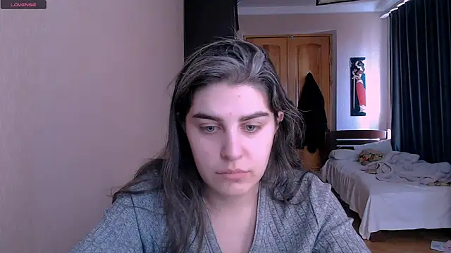 Snapshot of _Roselina_ chatting on March 2025 07:30:02 AM Roselina online show from March 2025 07:30:02 AM