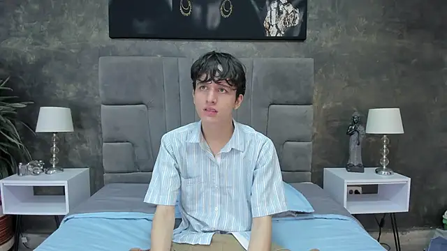 Snapshot of bruce_hans chatting on December 2025 12:00:01 PM bruce hans online show from December 2025 12:00:01 PM