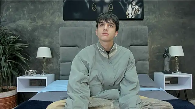 Snapshot of bruce_hans chatting on November 2025 11:53:01 AM bruce hans online show from November 2025 11:53:01 AM