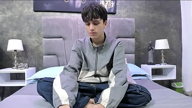 bruce hans online show from September 2025 11:43:01 AM