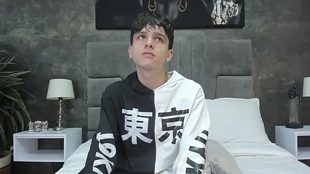 Snapshot of bruce_hans chatting on October 2025 11:41:02 AM bruce hans online show from October 2025 11:41:02 AM