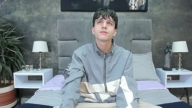 Snapshot of bruce_hans chatting on November 2025 11:47:01 AM bruce hans online show from November 2025 11:47:01 AM