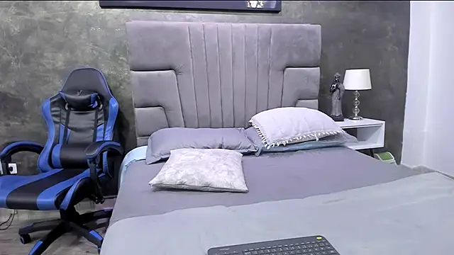 bruce hans online show from September 2025 11:58:02 AM
