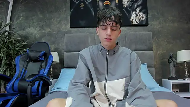 Snapshot of bruce_hans chatting on October 2025 12:48:02 PM bruce hans online show from October 2025 12:48:02 PM