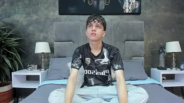 Snapshot of bruce_hans chatting on October 2025 11:42:02 AM bruce hans online show from October 2025 11:42:02 AM