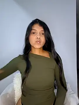 Snapshot of IslaBlaze chatting on March 2026 03:57:01 AM IslaBlaze online show from March 2026 03:57:01 AM