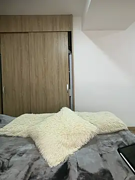 IslaBlaze online show from May 2026 07:56:02 PM