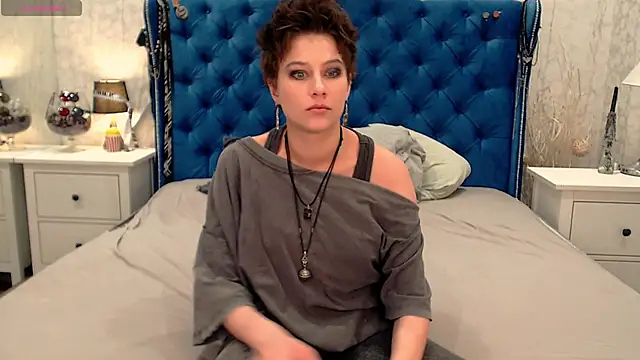 via mayer  online show from February 2026 02:01:01 AM