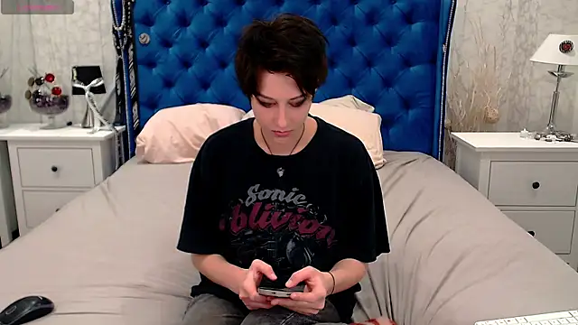 via mayer  online show from December 2025 04:23:01 AM