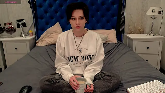 via mayer  online show from December 2025 07:52:02 PM