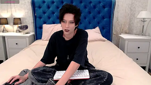 via mayer  online show from October 2025 02:50:01 PM