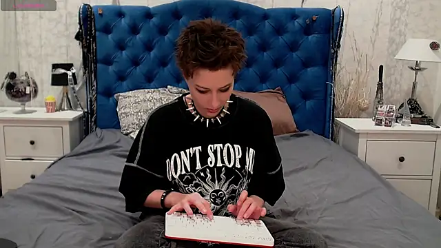 via mayer  online show from April 2026 09:53:01 PM