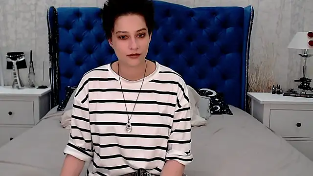 Snapshot of via_mayer_ chatting on July 2026 08:03:01 AM via mayer online show from July 2026 08:03:01 AM
