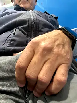 sempreilmio2 online show from November 2025 11:47:01 AM