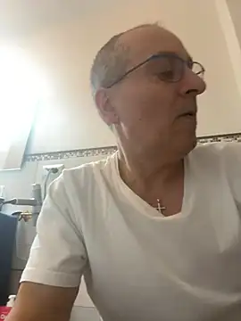 sempreilmio2 online show from February 2025 06:24:01 PM