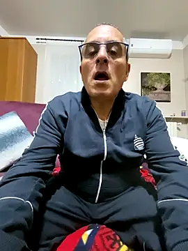 sempreilmio2 online show from October 2025 08:43:01 PM