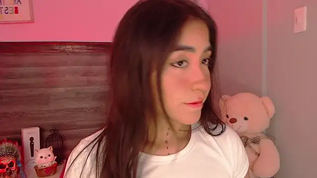 AdaaMillan online show from November 2025 06:24:02 PM