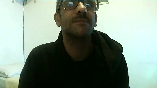 torakiki19 online show from October 2025 08:20:02 PM