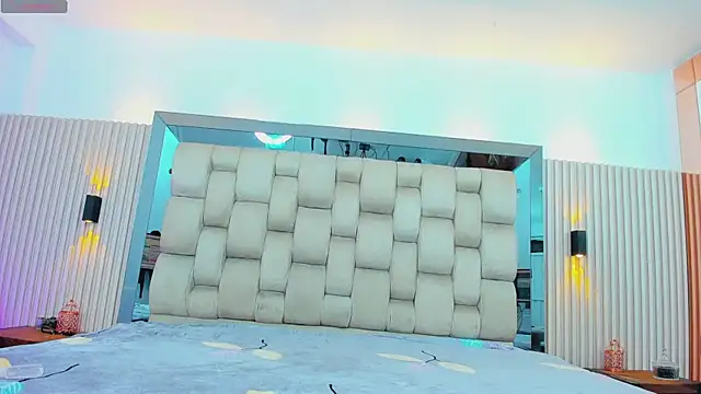 pocahontas pow online show from November 2025 12:20:01 PM