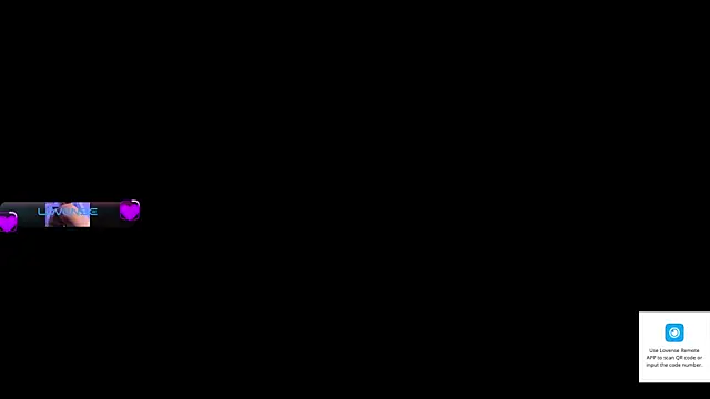 Snapshot of EthaanCox chatting on June 2026 05:04:02 AM EthaanCox online show from June 2026 05:04:02 AM