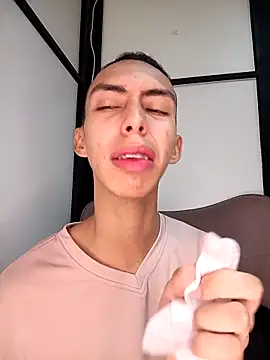 EthaanCox online show from March 2026 08:24:01 PM