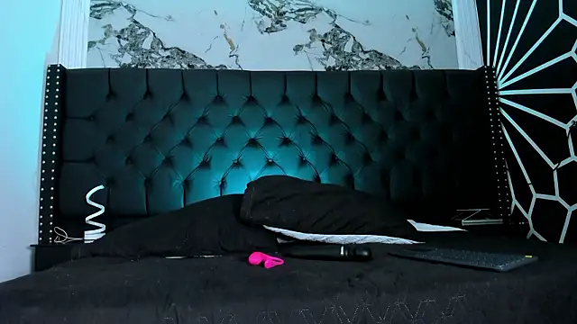 EthaanCox online show from February 2026 09:14:02 PM