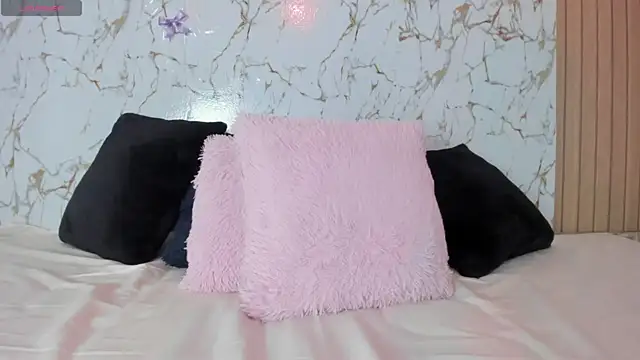 Christal Golden online show from December 2025 08:04:02 PM