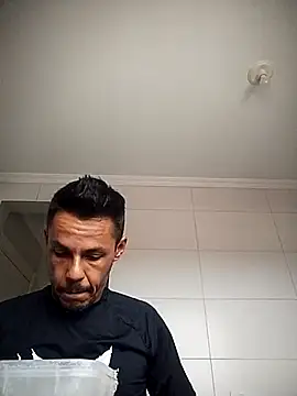 Santanacumxplod online show from March 2026 06:33:01 PM