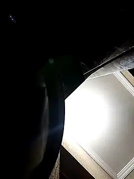 Santanacumxplod online show from November 2025 02:11:02 AM