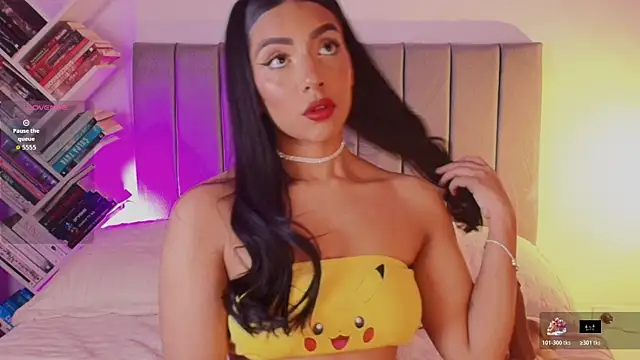 AndySaenzz online show from April 2026 11:33:02 PM