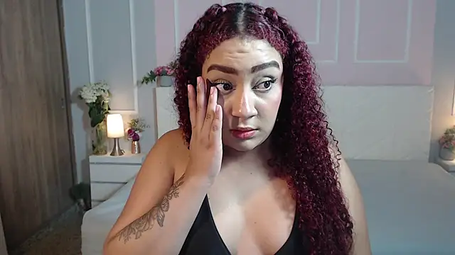 Snapshot of MadelynRussell chatting on January 2025 05:14:02 AM MadelynRussell online show from January 2025 05:14:02 AM