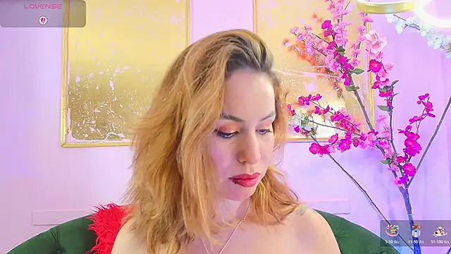 scarlette69 online show from December 2025 08:14:02 PM