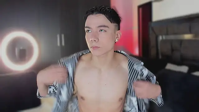 alanblack1 online show from March 2026 01:36:01 PM