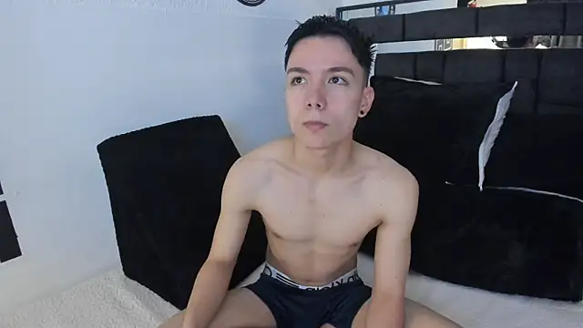 alanblack1 online show from October 2025 02:16:01 PM