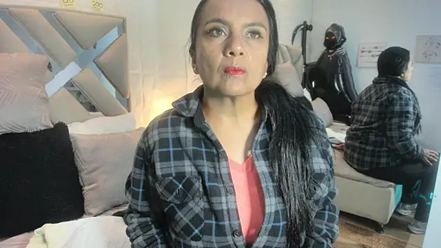 raquell moore online show from November 2025 11:47:01 AM