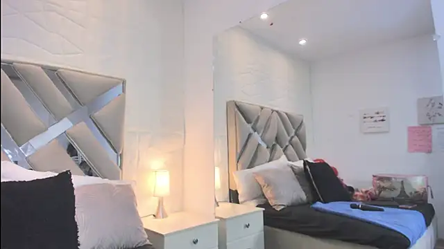 raquell moore online show from March 2026 12:14:01 PM