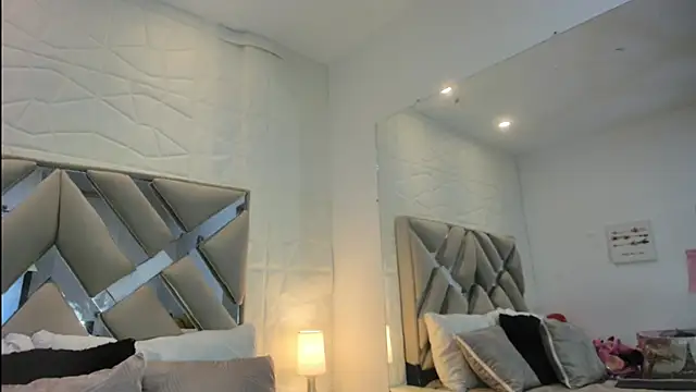 raquell moore online show from March 2026 12:09:02 PM