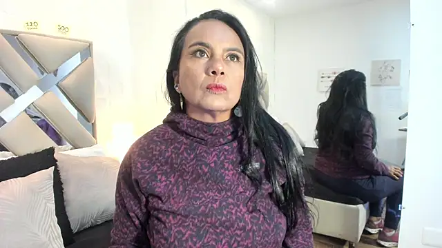 raquell moore online show from November 2025 11:55:02 AM