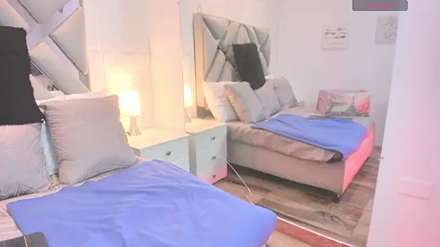 raquell moore online show from September 2025 11:37:01 AM